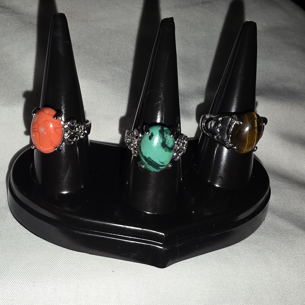 Elegant Silver Rings Set with Gemstones Size 7